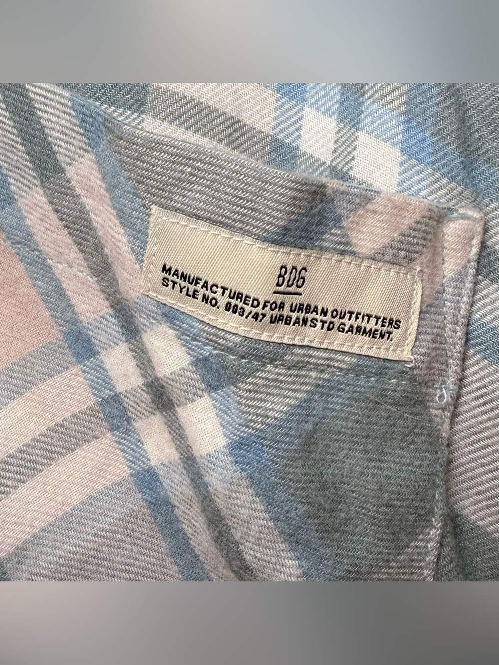 Urban Outfitters BDG boyfriend fit flannel button-down shirt - Picture 3 of 6